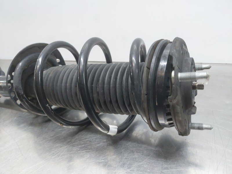 Recambio de amortiguador delantero derecho para hyundai bayon hybrid referencia OEM IAM   