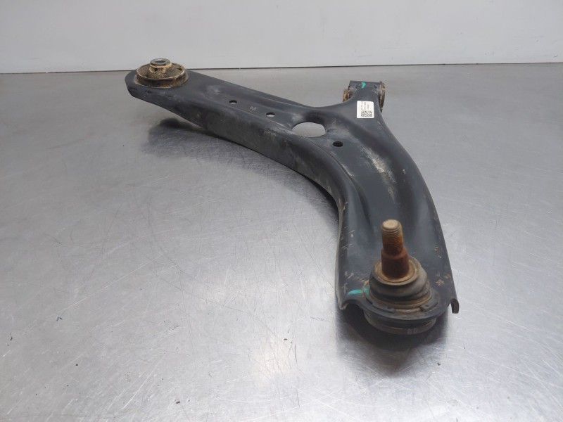Recambio de brazo suspension inferior delantero derecho para hyundai bayon hybrid referencia OEM IAM   