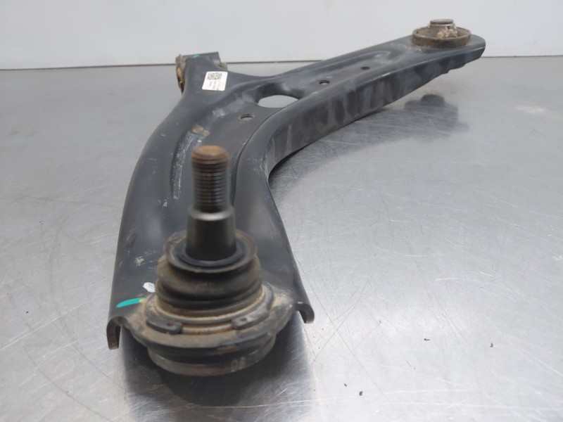 Recambio de brazo suspension inferior delantero izquierdo para hyundai bayon hybrid referencia OEM IAM   