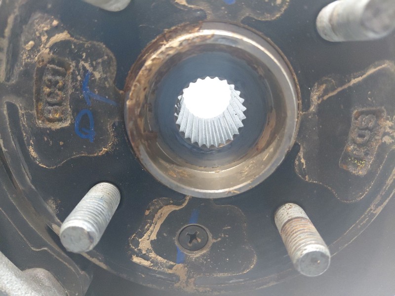 Recambio de mangueta delantera izquierda para hyundai bayon hybrid referencia OEM IAM   