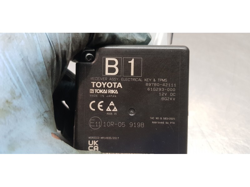 Recambio de modulo electronico para toyota rav4 hybrid 4x2 advance referencia OEM IAM 897B042111  