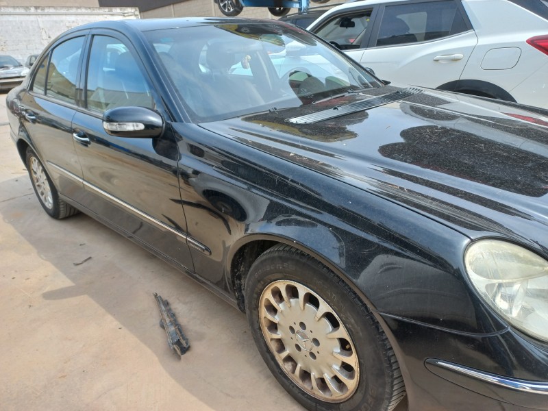 mercedes-benz clase e (w211) berlina del año 2003