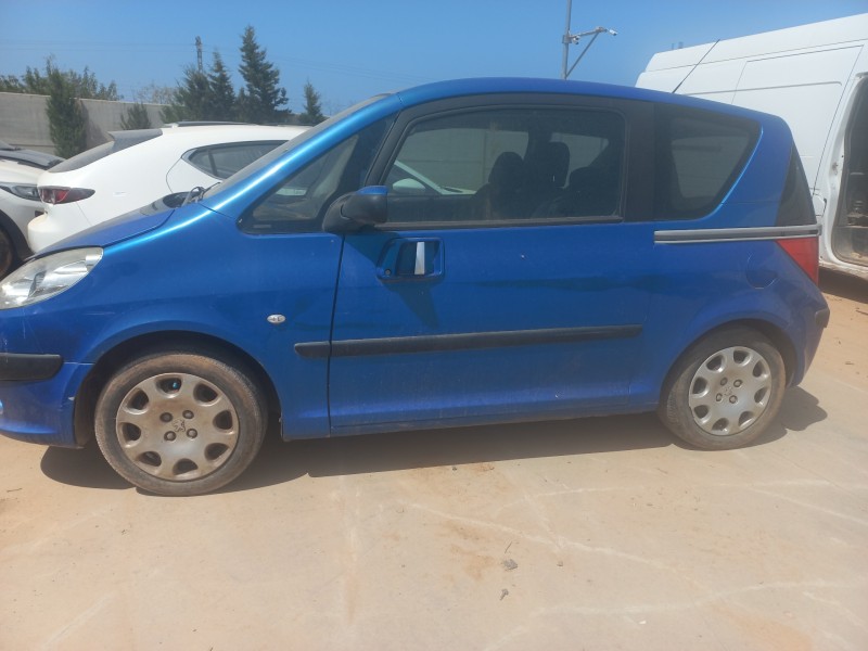 peugeot 1007 del año 2006