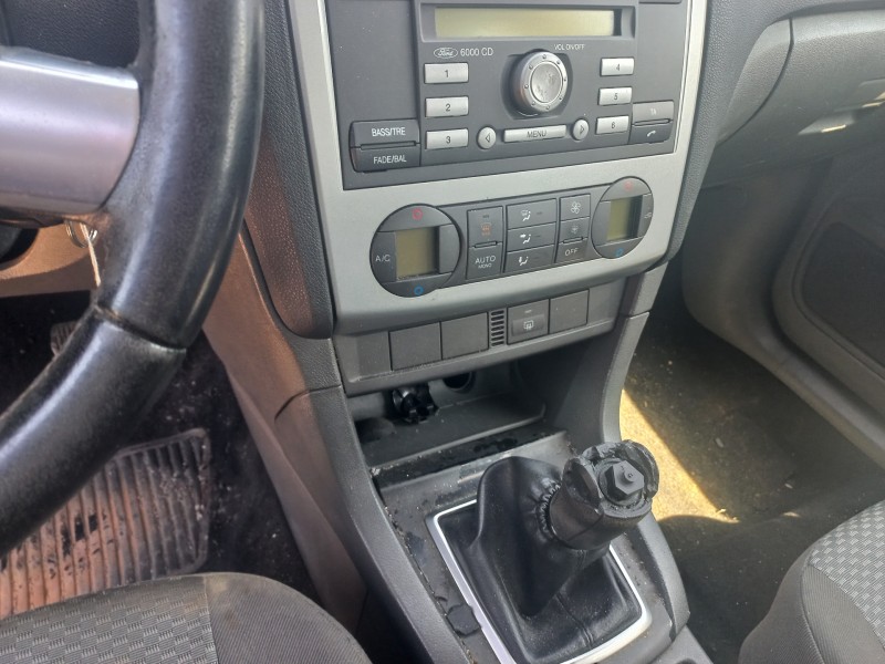 ford focus berlina (cap) del año 2007