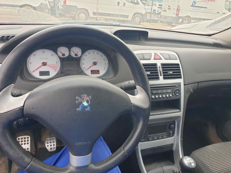 peugeot 307 cc (s2) del año 2006