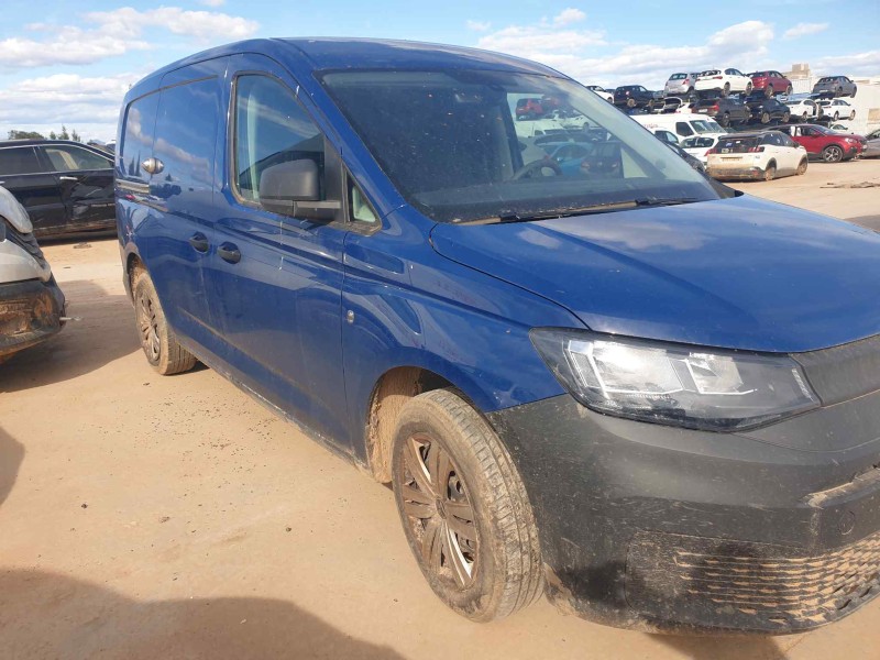 volkswagen caddy v del año 2023