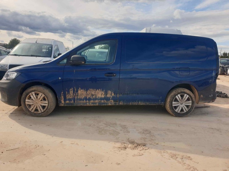 volkswagen caddy v del año 2023