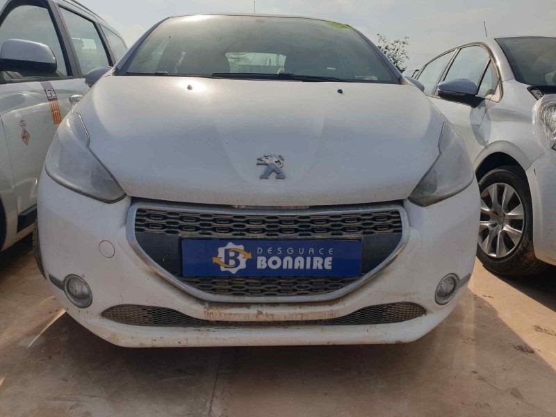 peugeot 208 del año 2013