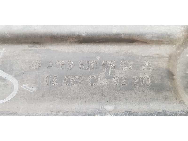 Recambio de puente delantero para mercedes clase a (w169) a 170 (169.032) referencia OEM IAM A1696200687  