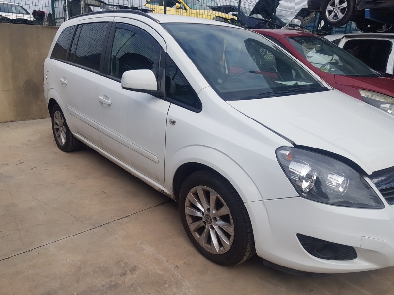 opel zafira b del año 2015