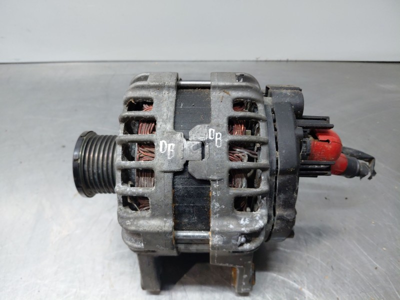 Recambio de alternador para nissan x-trail (t32) acenta referencia OEM IAM   