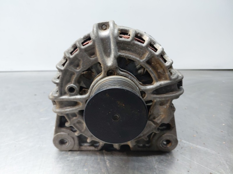 Recambio de alternador para nissan x-trail (t32) acenta referencia OEM IAM   