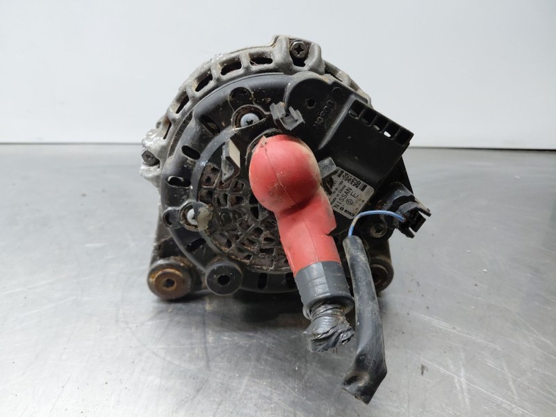 Recambio de alternador para nissan x-trail (t32) acenta referencia OEM IAM   
