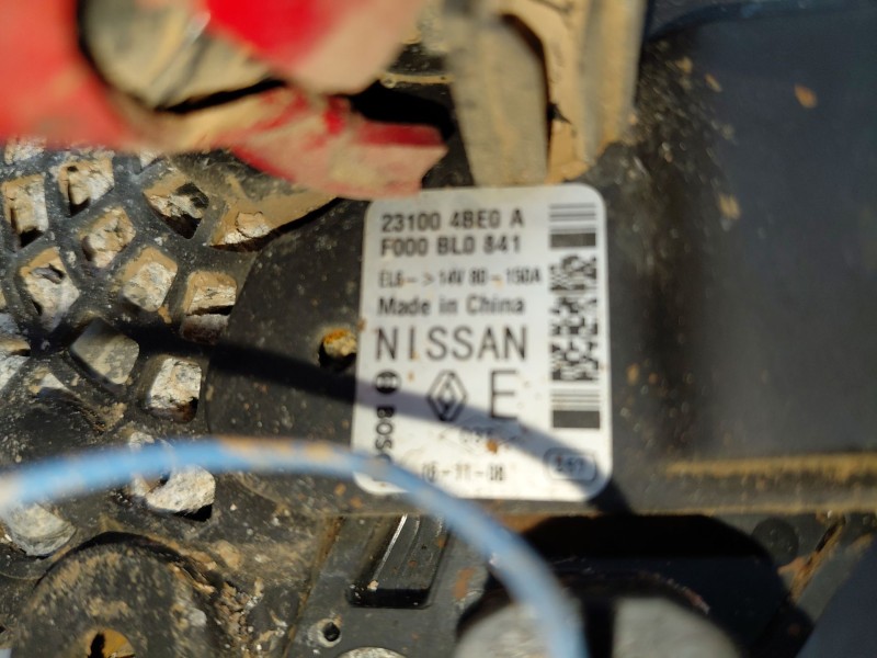 Recambio de alternador para nissan x-trail (t32) acenta referencia OEM IAM   