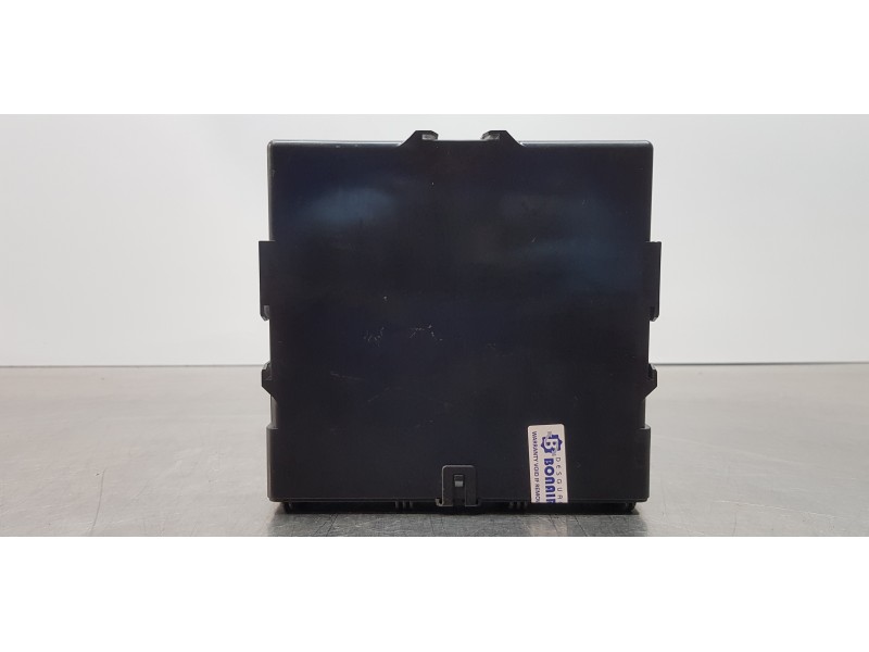 Recambio de centralita motor uce para toyota rav4 hybrid 4x2 advance referencia OEM IAM 8998142A80 2490002150 