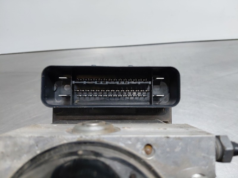 Recambio de abs para ford kuga i 2.0 tdci referencia OEM IAM   