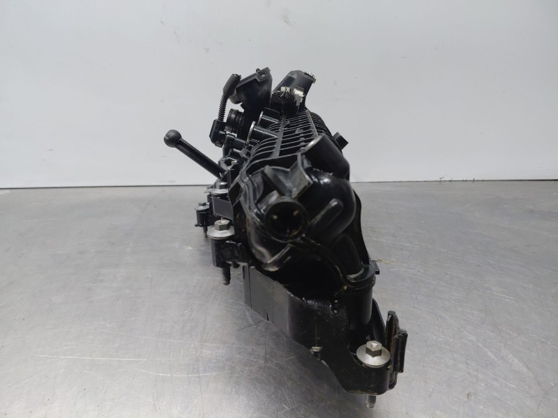 Recambio de colector admision para mercedes-benz clase a (w177) a 180 (177.084) referencia OEM IAM   