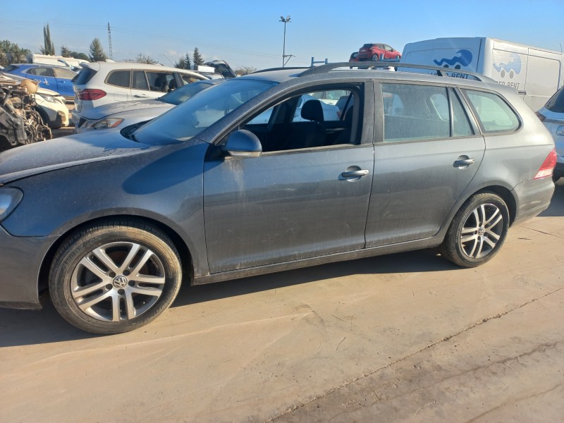volkswagen golf vi variant (aj5) del año 2010