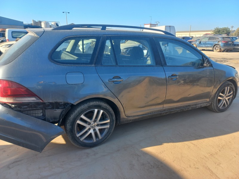 volkswagen golf vi variant (aj5) del año 2010