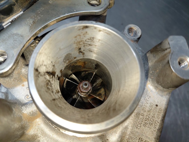 Recambio de turbocompresor para citroën c4 cactus bluehdi referencia OEM IAM   