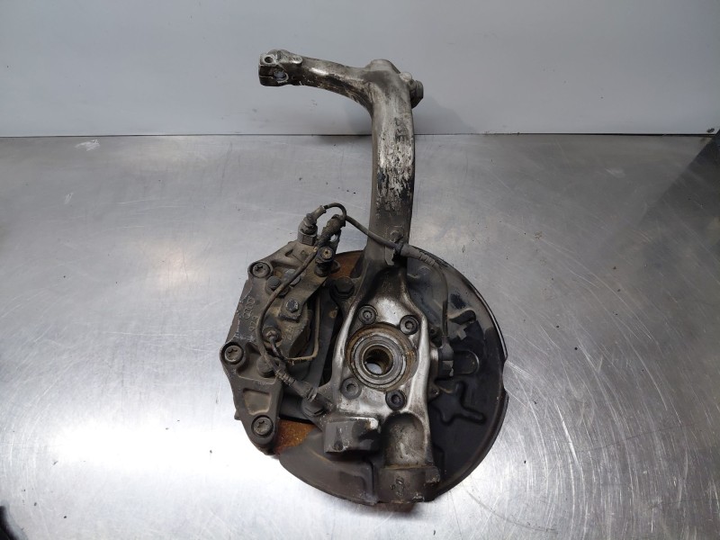 Recambio de mangueta delantera izquierda para audi a4 avant (8e) confort referencia OEM IAM 8E0407253H  