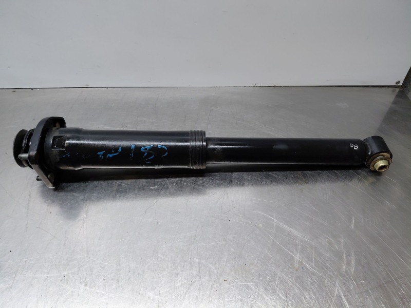 Recambio de amortiguador trasero derecho para land rover range rover (lm) td6 hse referencia OEM IAM RPD500270  