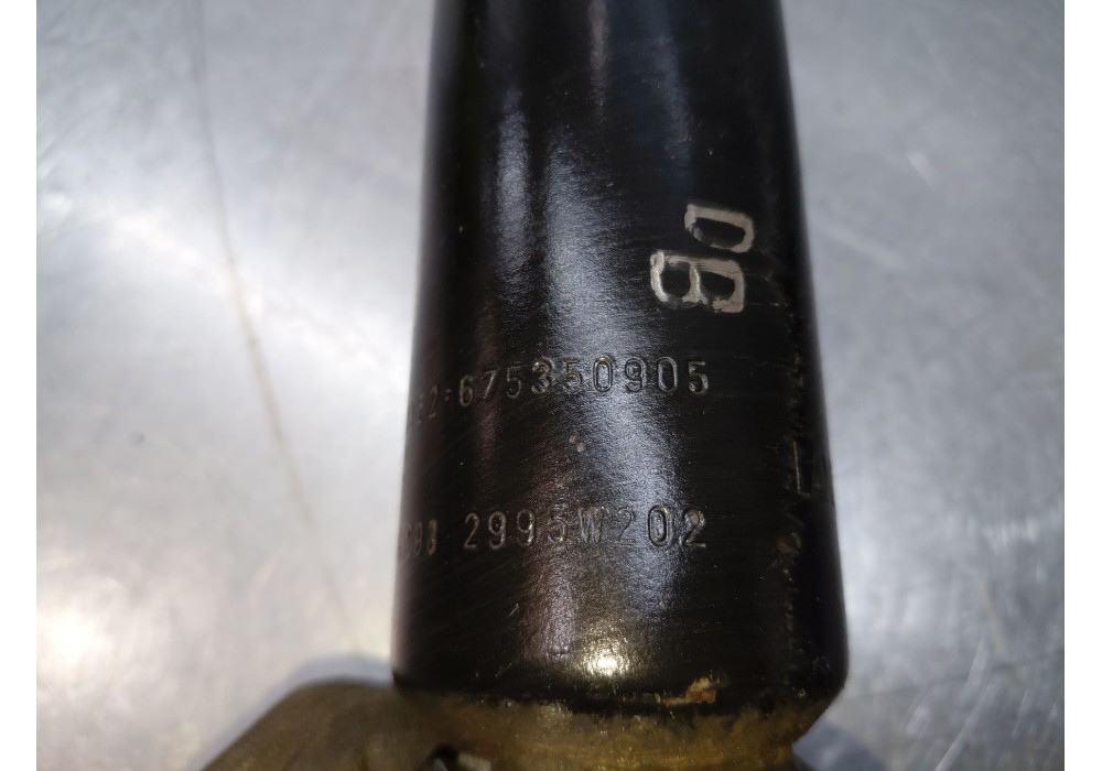 Recambio de amortiguador trasero izquierdo para land rover range rover (lm) td6 hse referencia OEM IAM RPD500270  