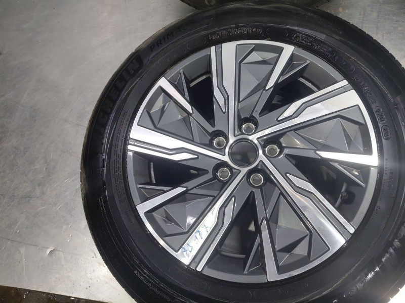 Recambio de juego llantas para hyundai tucson tecno sky referencia OEM IAM 52910N7160  