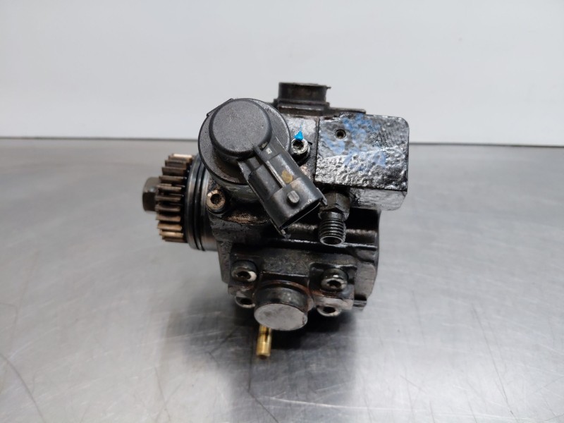 Recambio de bomba inyeccion para opel movano b pritsche/kipper/koffer pritsche referencia OEM IAM   