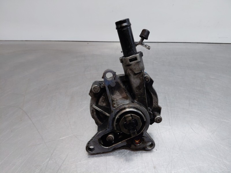 Recambio de depresor freno / bomba vacio para opel movano b pritsche/kipper/koffer pritsche referencia OEM IAM   