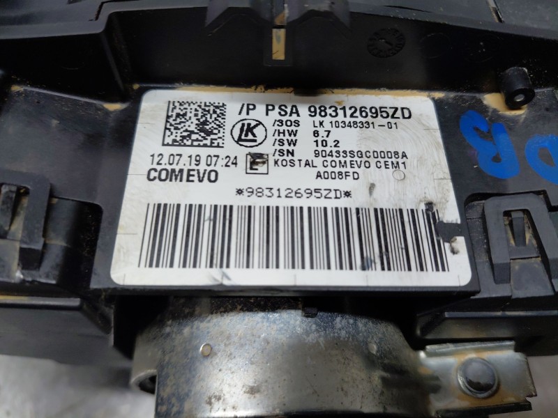 Recambio de mando multifuncion para citroën c4 cactus bluehdi referencia OEM IAM   