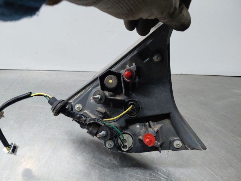 Recambio de piloto trasero izquierdo interior para nissan x-trail (t32) acenta referencia OEM IAM   