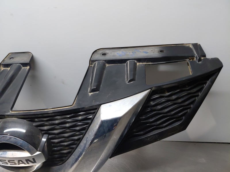 Recambio de rejilla delantera para nissan x-trail (t32) acenta referencia OEM IAM   