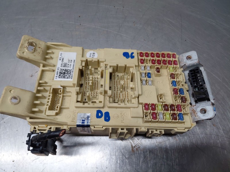 Recambio de caja reles / fusibles para hyundai bayon hybrid referencia OEM IAM   