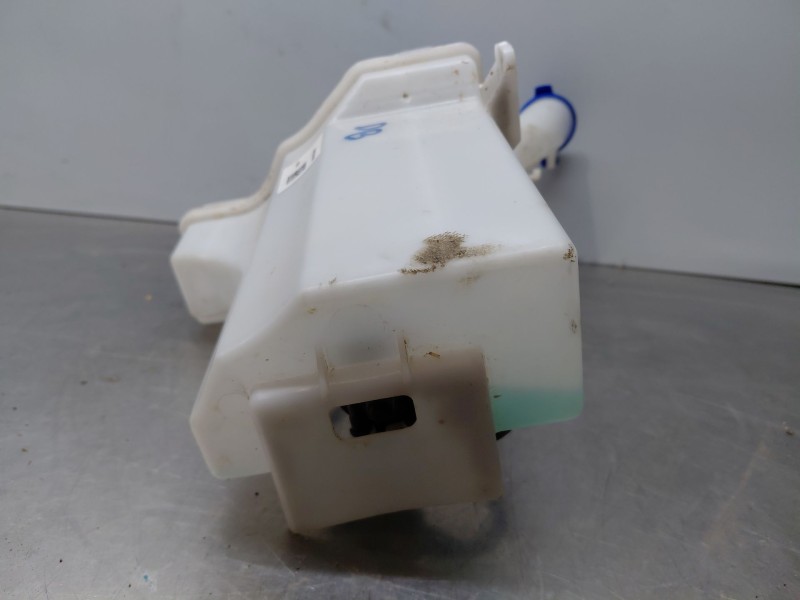 Recambio de deposito limpia para hyundai bayon hybrid referencia OEM IAM   