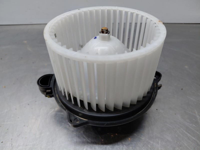 Recambio de motor calefaccion para hyundai bayon hybrid referencia OEM IAM   