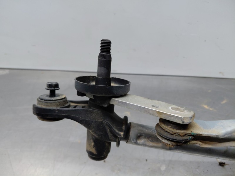 Recambio de motor limpia delantero para hyundai bayon hybrid referencia OEM IAM   