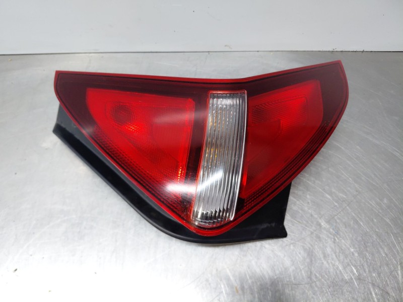 Recambio de piloto trasero derecho para hyundai bayon hybrid referencia OEM IAM   