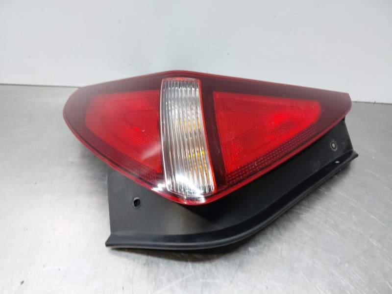 Recambio de piloto trasero izquierdo para hyundai bayon hybrid referencia OEM IAM   