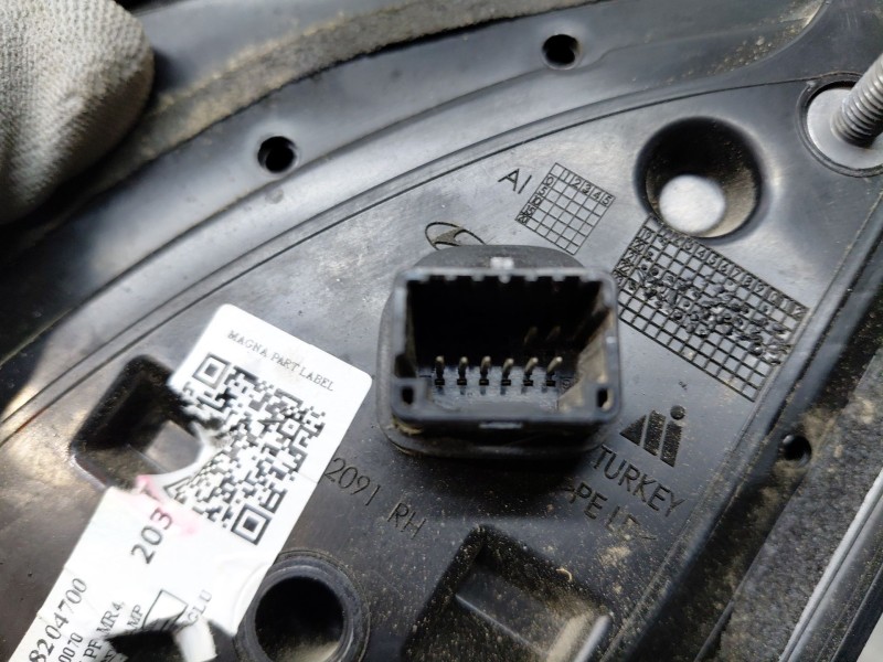 Recambio de retrovisor derecho para hyundai bayon hybrid referencia OEM IAM   