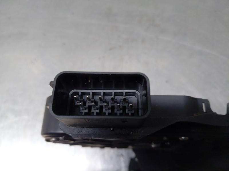 Recambio de cerradura puerta delantera izquierda para ford kuga i 2.0 tdci referencia OEM IAM 1523324  