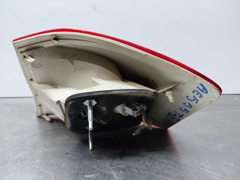 Recambio de piloto trasero izquierdo para ford kuga i 2.0 tdci referencia OEM IAM   