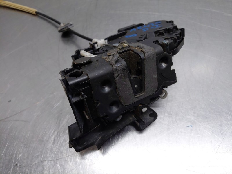 Recambio de cerradura puerta delantera izquierda para ford kuga i 2.0 tdci referencia OEM IAM   