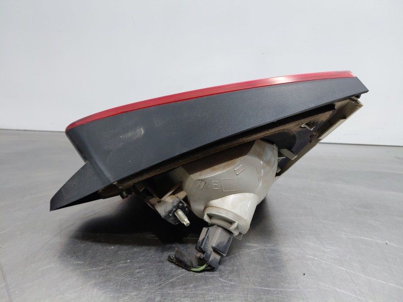 Recambio de piloto trasero izquierdo interior para ford kuga i 2.0 tdci referencia OEM IAM   