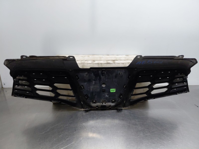 Recambio de rejilla delantera para nissan qashqai i (j10, nj10) 1.5 dci referencia OEM IAM   