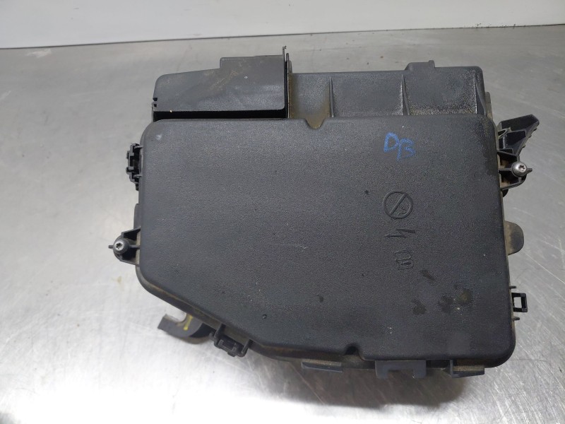 Recambio de caja reles / fusibles para mercedes-benz clase a (w177) a 180 (177.084) referencia OEM IAM   
