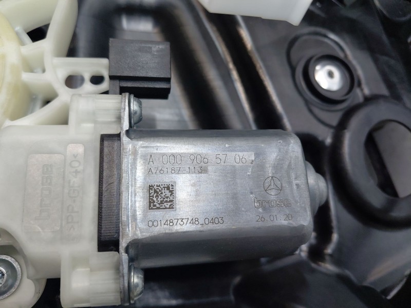 Recambio de elevalunas delantero derecho para mercedes-benz clase a (w177) a 180 (177.084) referencia OEM IAM   