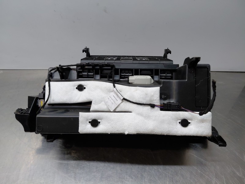 Recambio de guantera para mercedes-benz clase a (w177) a 180 (177.084) referencia OEM IAM   