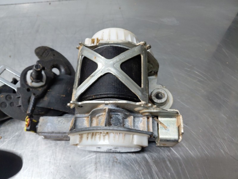 Recambio de cinturon seguridad delantero izquierdo para citroën c4 cactus bluehdi referencia OEM IAM   