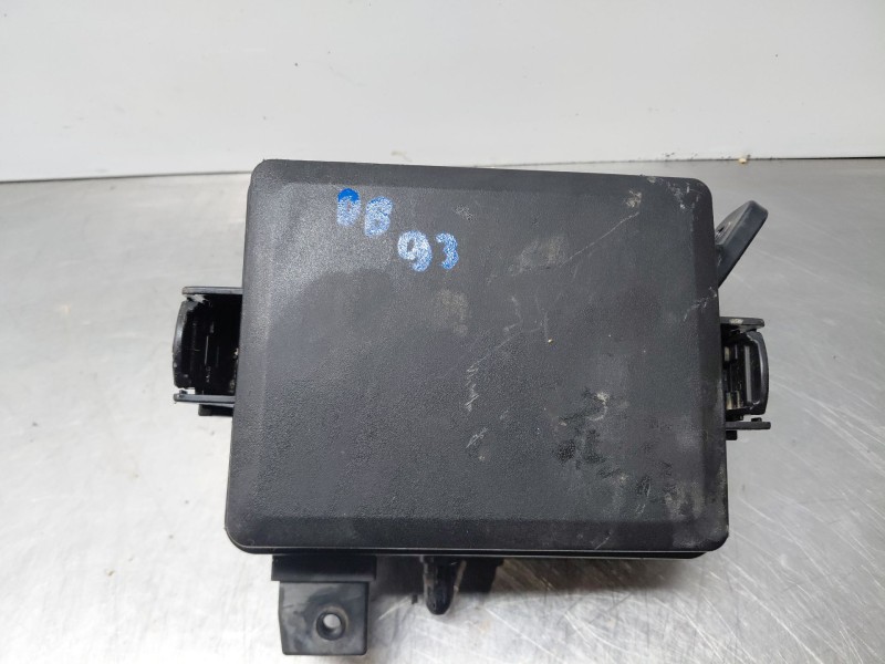 Recambio de caja reles / fusibles para hyundai bayon hybrid referencia OEM IAM   